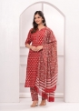 Da Vastraagaar Women Kurti Pant Dupatta Set